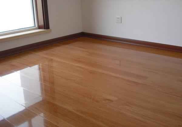 实木地板和实木复合地板比较.jpg